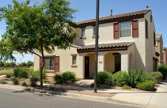 Building Photo - 1748 S Martingale Rd
