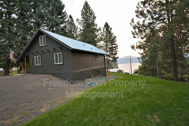 Foto del edificio - 21252 S Cave Bay Rd