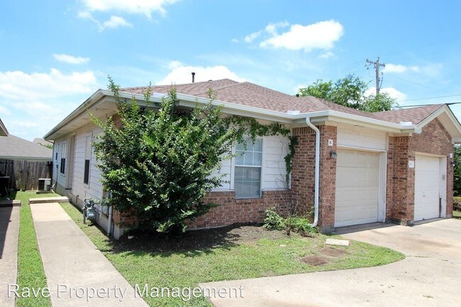 Building Photo - 2800 Southampton Way