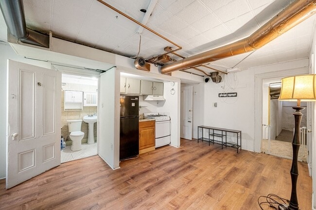 Building Photo - 318 Shawmut Ave