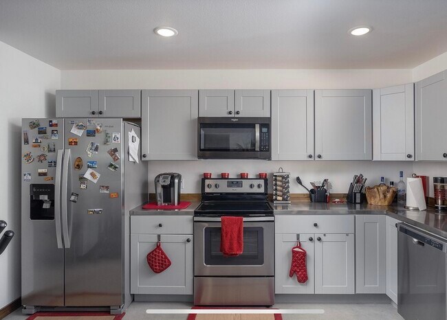 Cocina - 415 E 5th Ave