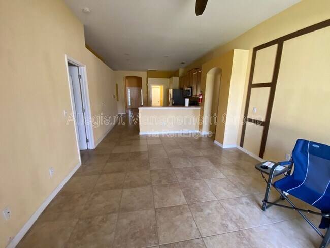 Foto del edificio - 2703 Gullane Ct