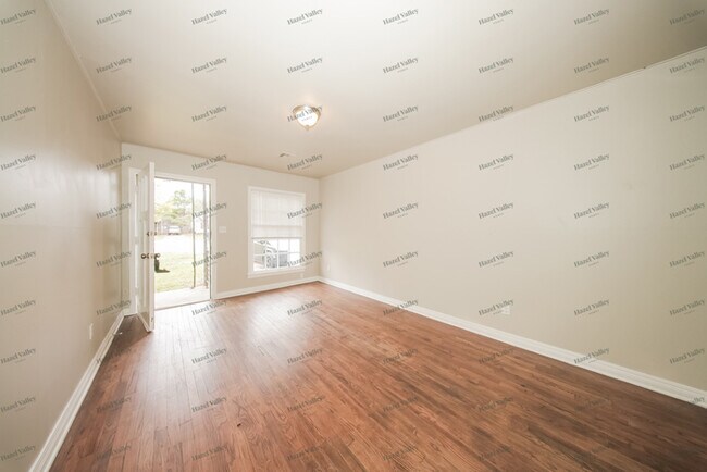 Building Photo - 3608 S Portland Ave