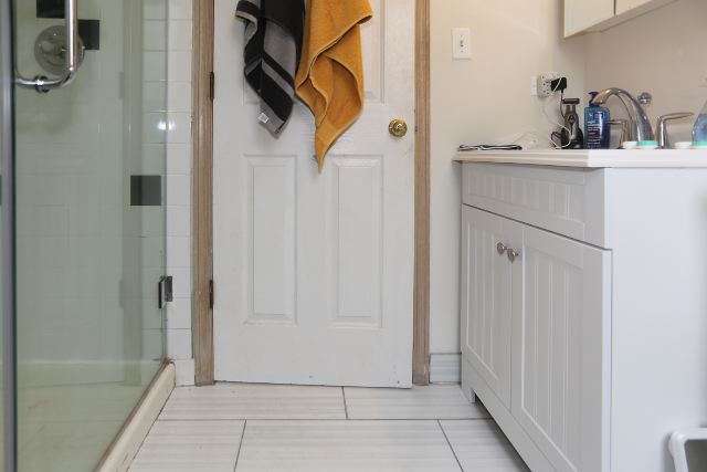 Building Photo - 1443 W Walton St