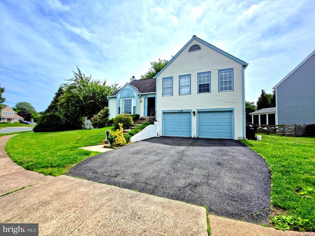 Primary Photo - 13709 Southernwood Ct