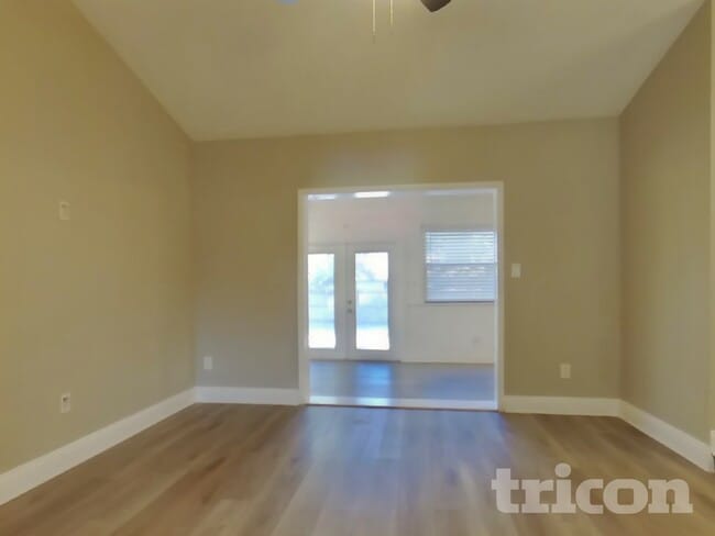 Building Photo - 2942 Mallorn Way