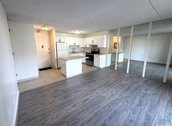 Foto del edificio - 411 Hobron Ln