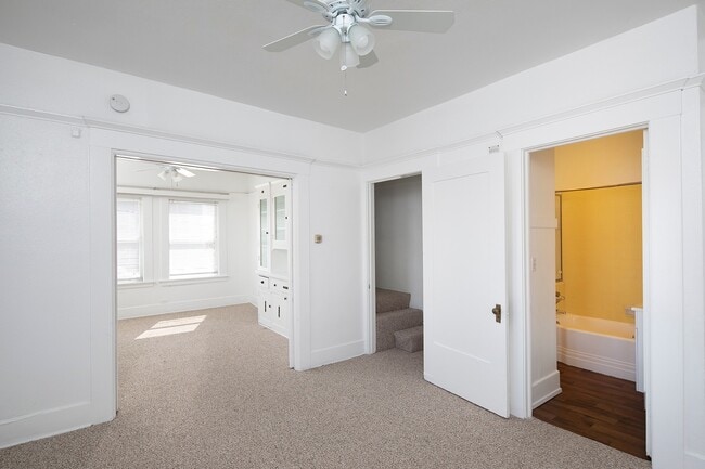 Interior Photo - Windsor Apartments