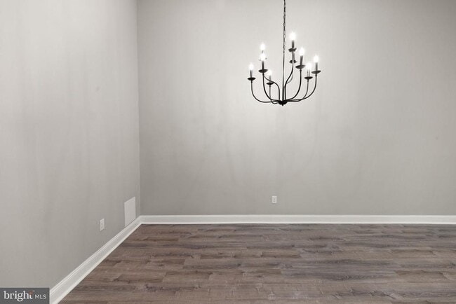 Building Photo - 3400 Tulleys Pointe Ct