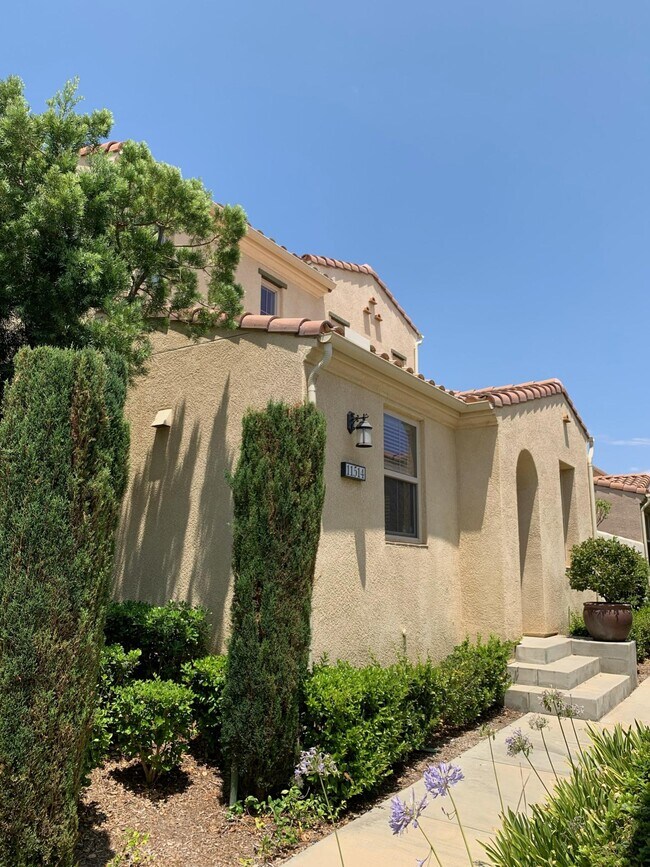 11514 Amalfi Way, Porter Ranch, CA 91326 Townhome Rentals in Porter