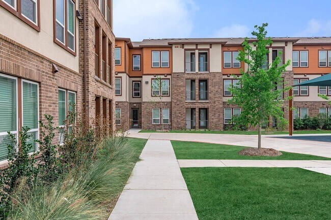 Foto del edificio - 540 Richcrest Dr