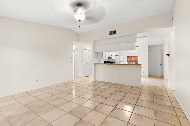 Building Photo - 11503 Smokethorn Dr