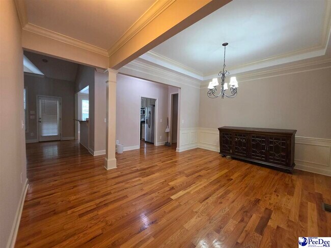 Building Photo - 995 Maggie Way
