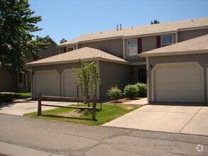Building Photo - 4307 Hunting Meadows Cir