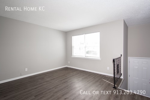 Foto del edificio - 1226 E Cothrell-