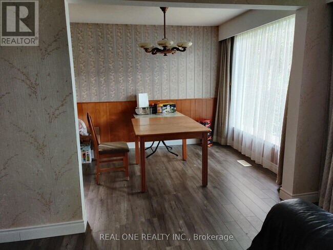 Photo du bâtiment - 9 Lisburn Crescent