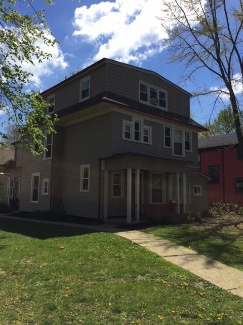 Building Photo - 1401 Golden Ave
