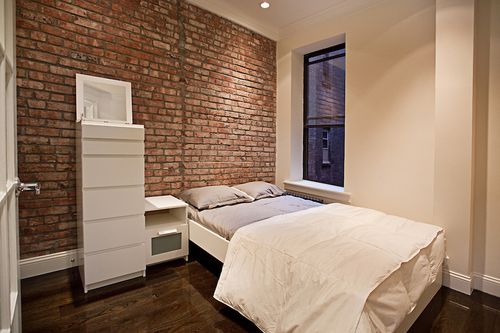 Foto del edificio - 105 E 3rd St