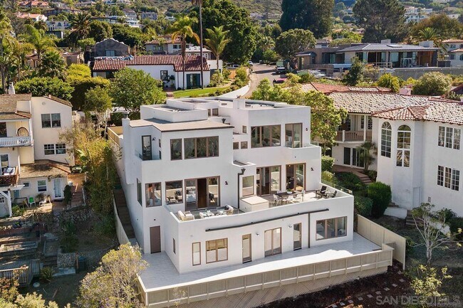 Foto del edificio - 7784 Lookout Dr