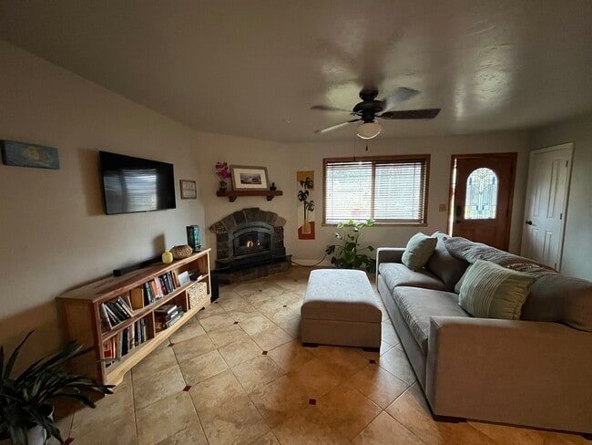 Foto del edificio - 3361 Heavenly Valley Rd