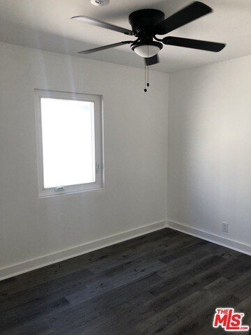 Foto del edificio - 833 E 108th St