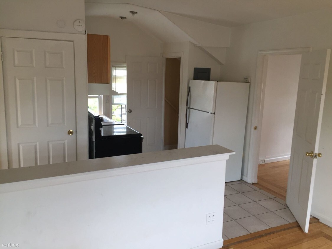 Foto del edificio - 2 br, 1 bath House - 3144 Grace Ave