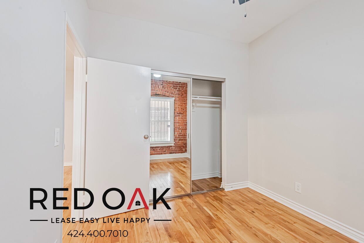 Foto principal - 326 Normandie Ave