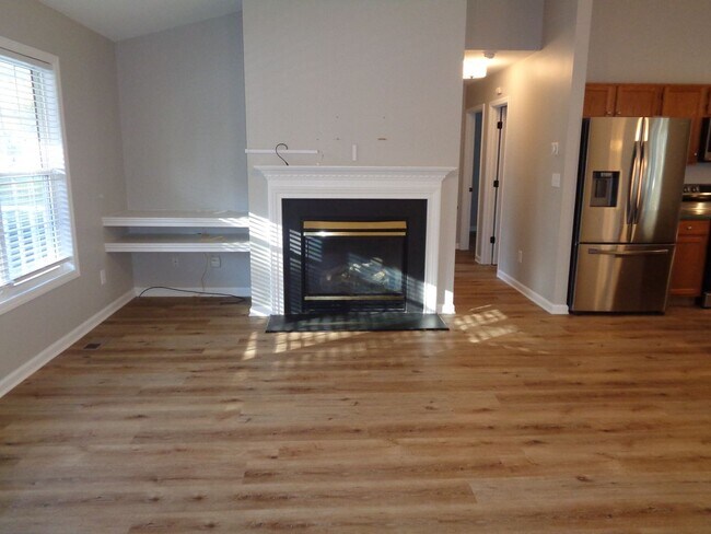 Foto del edificio - APPLICATION PENDING-NICE-One Level House for Rent in Oak Ridge