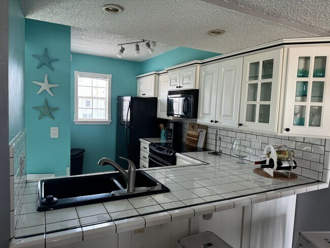 Building Photo - Furnished Townhome on Okaloosa Island