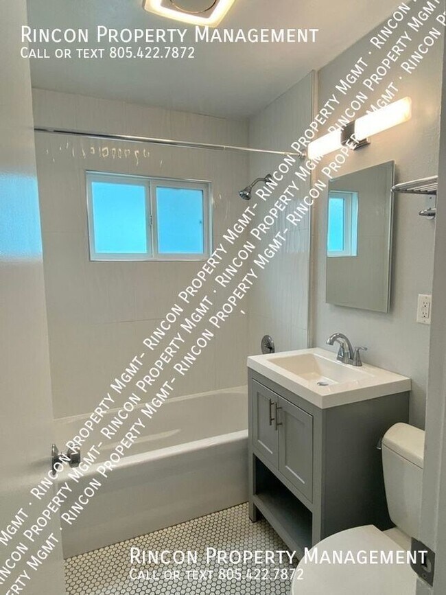 Foto del edificio - **Located on The Lanes** Two Bedrooms, 1 Bath