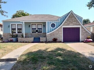 Building Photo - 5105 Bernardo De Galvez Ave