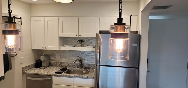 Photo - 1830 Robalo Dr Apartment