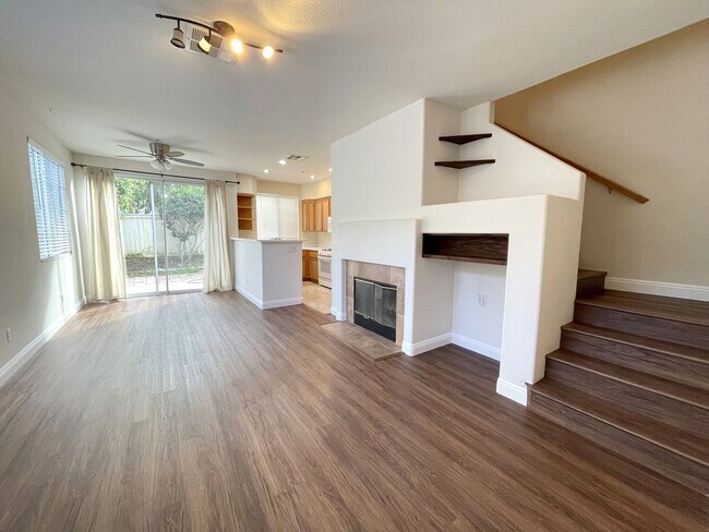 Foto del edificio - Encinitas TownHome with Dual Master Suites!