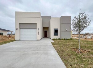 Building Photo - 1413 El CAPORAL DR.