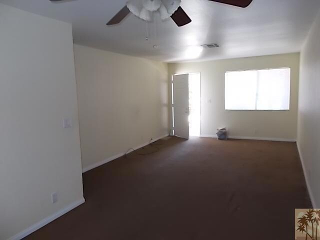 Foto del edificio - 9774 Palm Dr