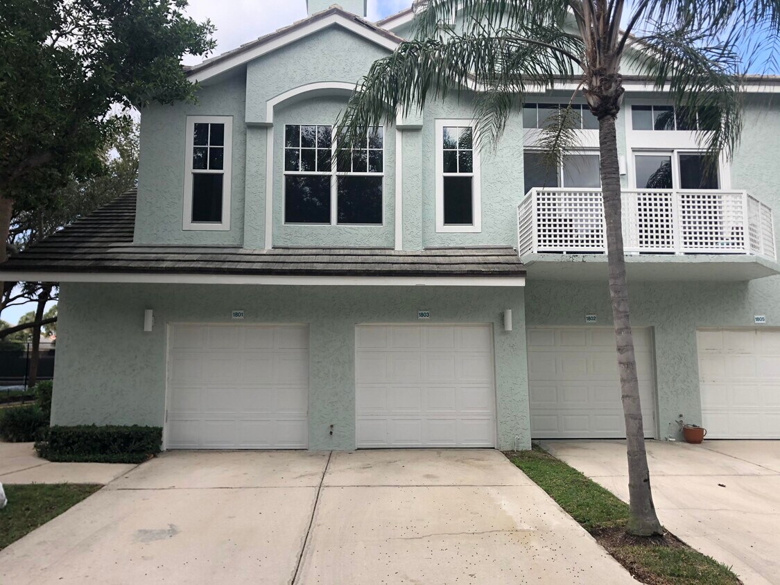 1803 Mainsail Circle Jupiter Fl 33477 Room for Rent in Jupiter, FL