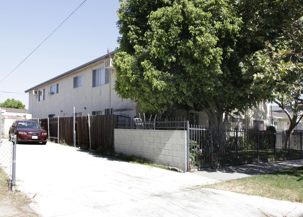 Building Photo - 6911 Ben Ave