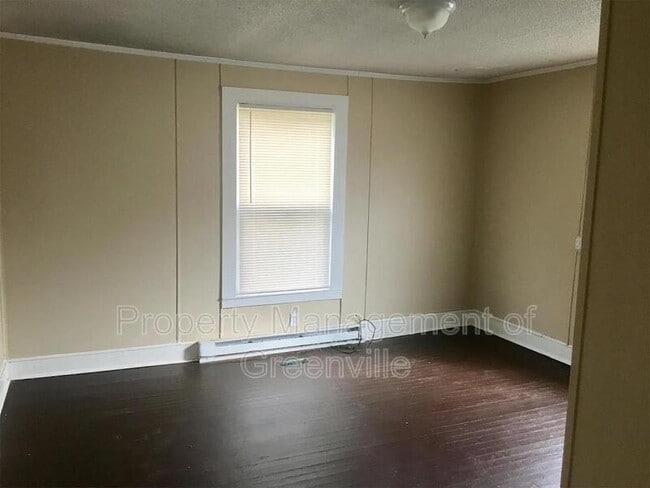 Building Photo - 420 West Ave