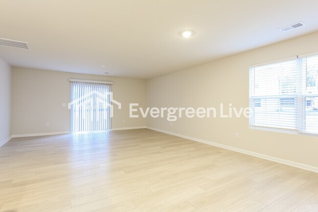 Building Photo - 102 Branch Pass Drive