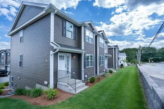 Building Photo - 4 Fairview St