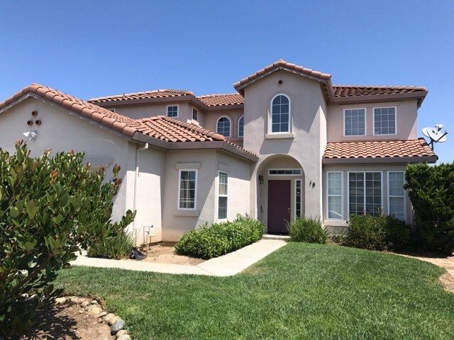 Primary Photo - 18 Lancashire Cir