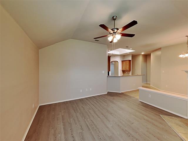 Foto del edificio - 9537 Willow Branch Way