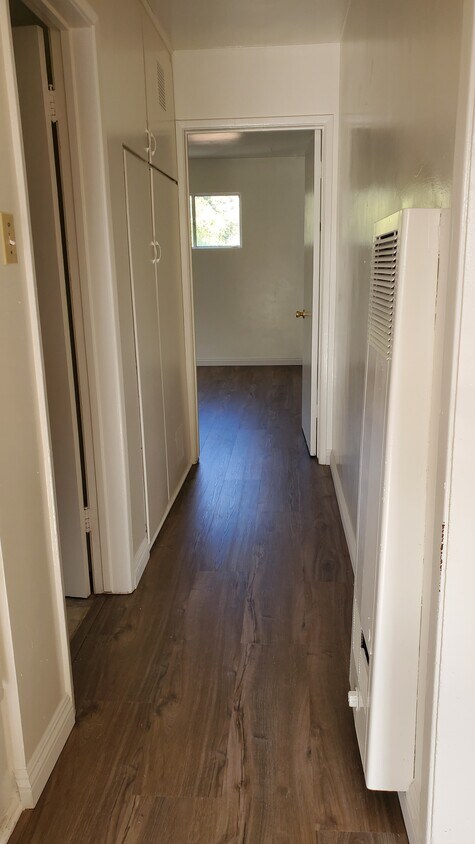 Primary Photo - 5617 Huntington Dr N