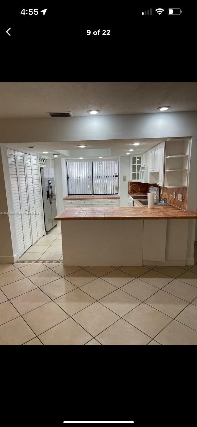 Foto del edificio - 11810 SW 80th St