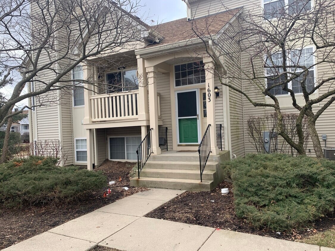 1603 Silvergate Ct, Gurnee, IL 60031 Townhome Rentals in Gurnee IL