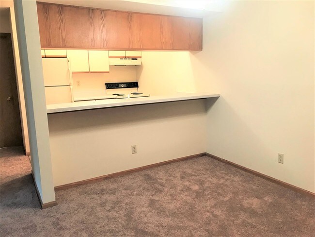 Building Photo - 2411 Tawhee Dr