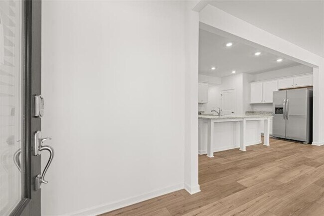 Foto del edificio - 96 Smithwood Dr