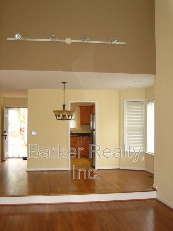 Foto del edificio - 4708 Fargo Ct