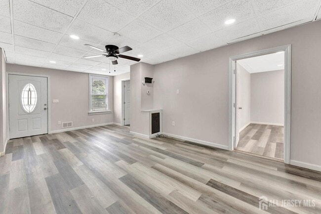 Building Photo - 601 Ridgeway Ave