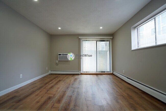 Building Photo - 116 Tremont St